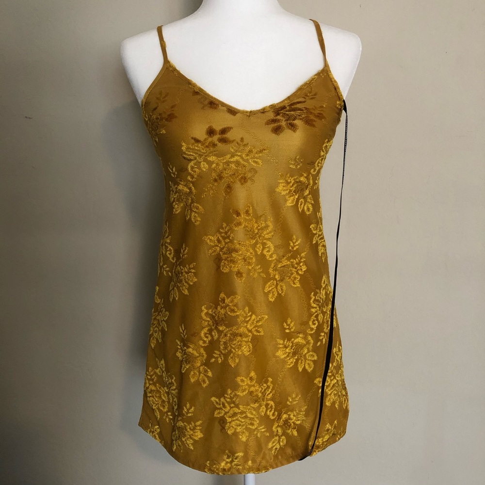 Pretty Little Thing Dress NWT | size 0